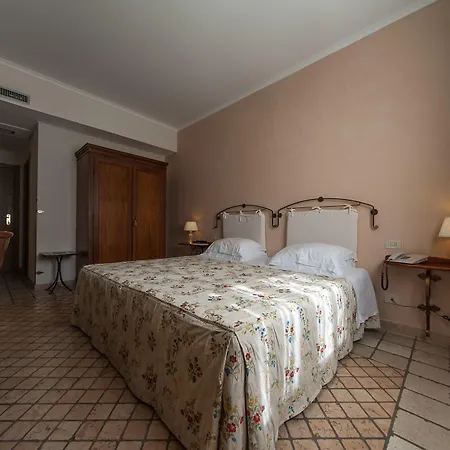 La Primula 4*