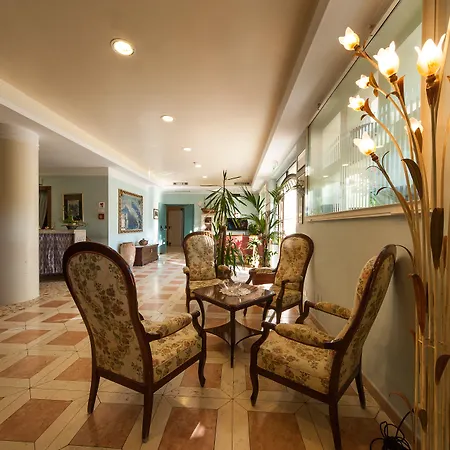 La Primula 4*