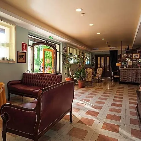 La Primula 4*