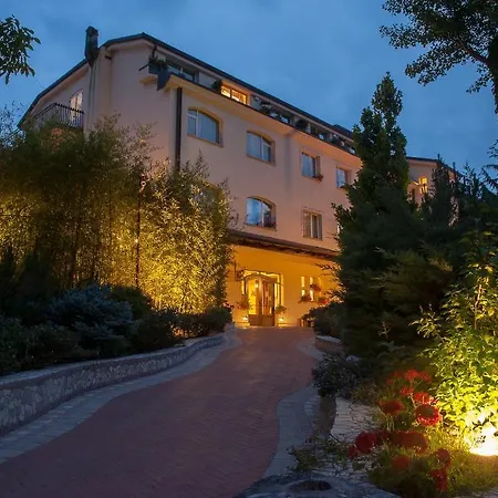 La Primula Szálloda 4*
